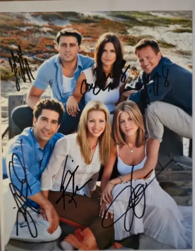 Friends Cast-Signed Photograph – Jennifer Aniston, Courteney Cox, Lisa Kudrow, Matt LeBlanc, Matthew Perry & David Schwimmer